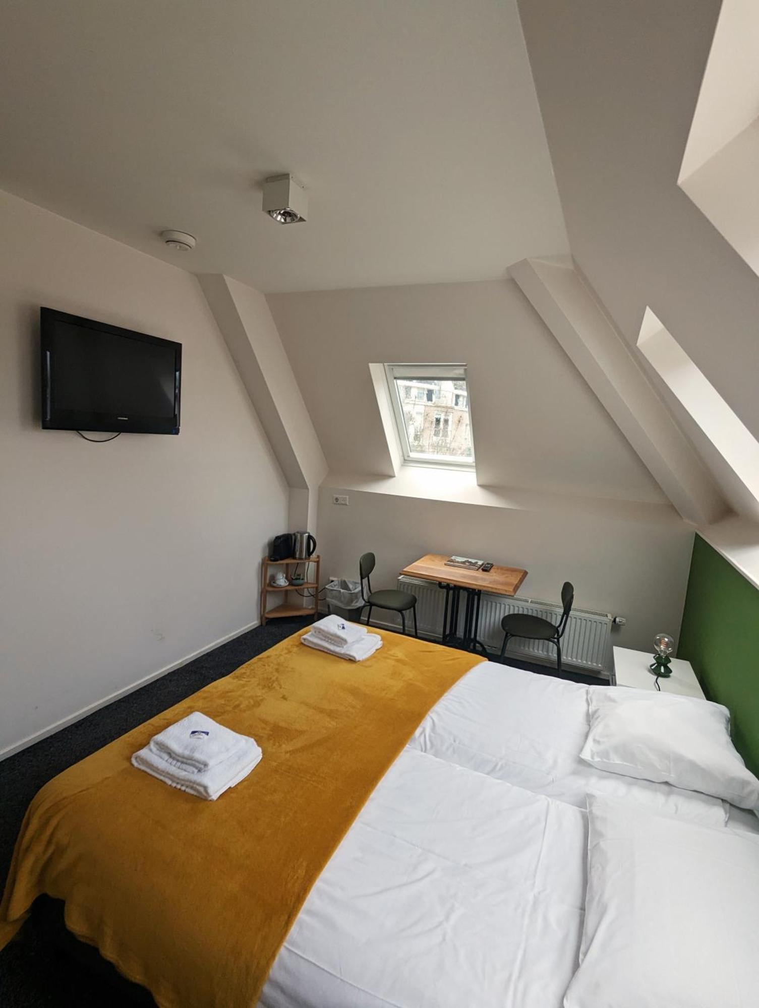 1851 Bar - Hotel - Cinema Wijk bij Duurstede Exteriör bild